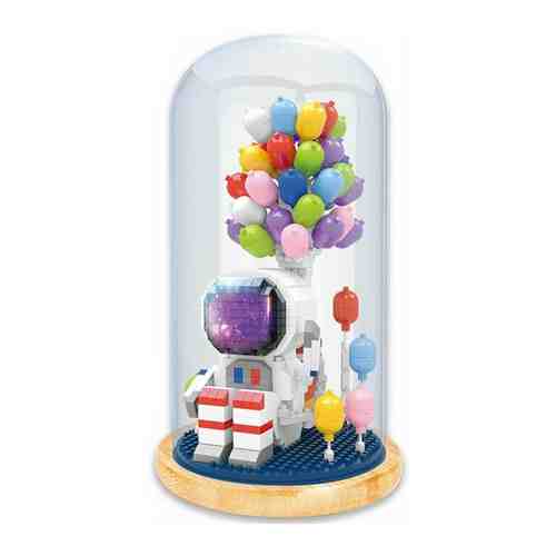 Конструктор в колбе Wisehawk Космонавт и воздушные шары 670 деталей NO. 2703 Astronaut and balloons Keep Joy Series арт. 101488400283
